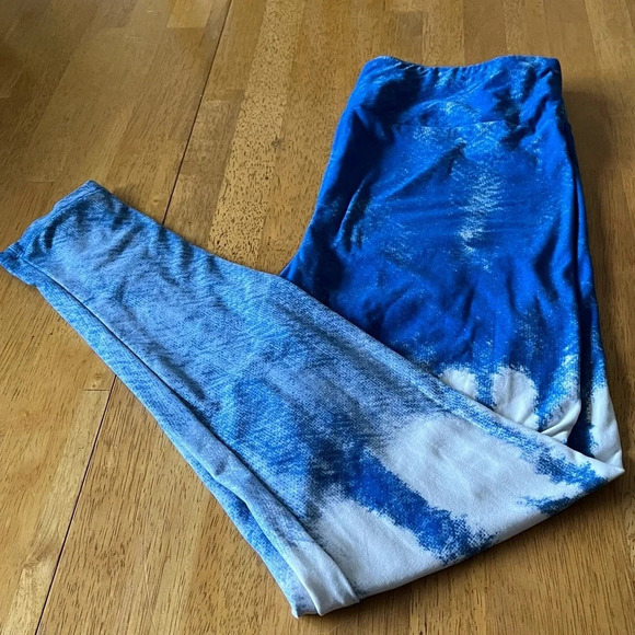 LuLaRoe leggings, size Tall & Curvy (12-18) - Picture 2 of 4